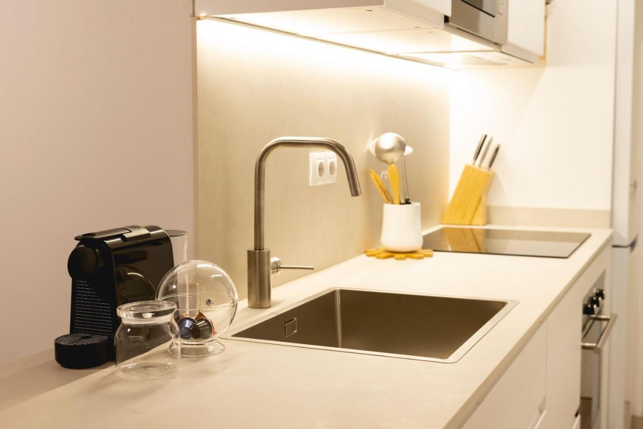 Bravissimo Cort Reial Entresol A Appartement Gerona Buitenkant foto