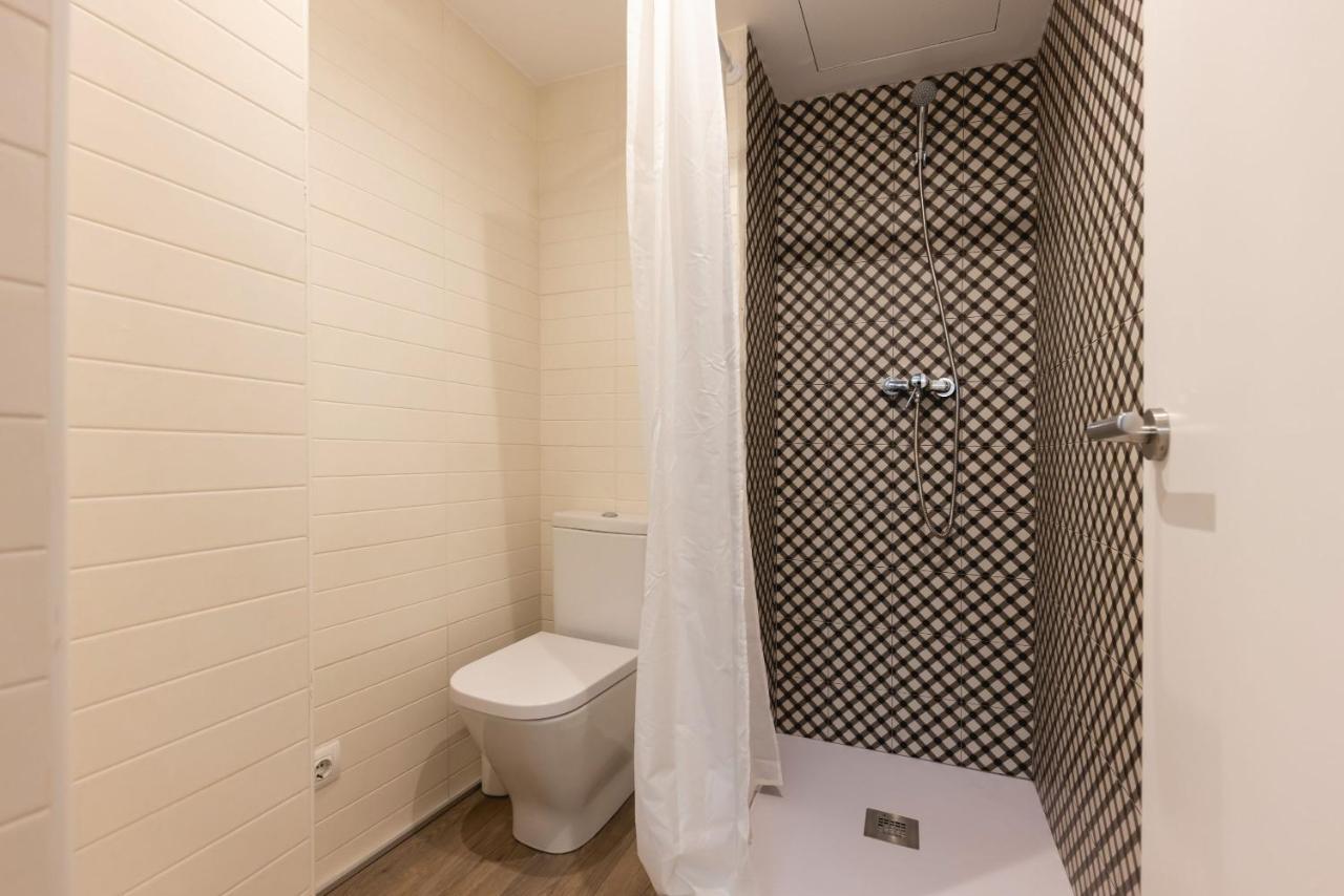 Bravissimo Cort Reial Entresol A Appartement Gerona Buitenkant foto